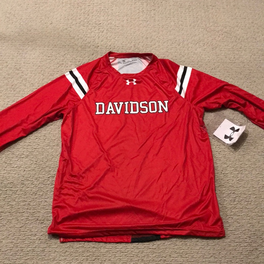 Under Armour Davidson Wildcats shooting shirt long sleeve, Men’s Large, NWT, red